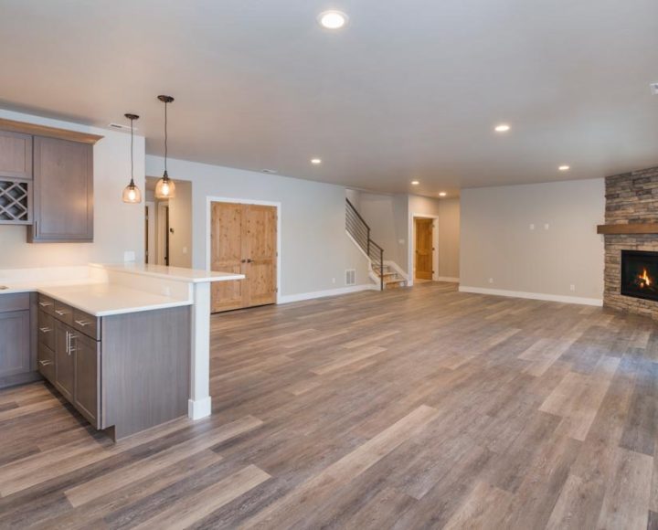 Basement Bonus Room with Built-in Wet Bar